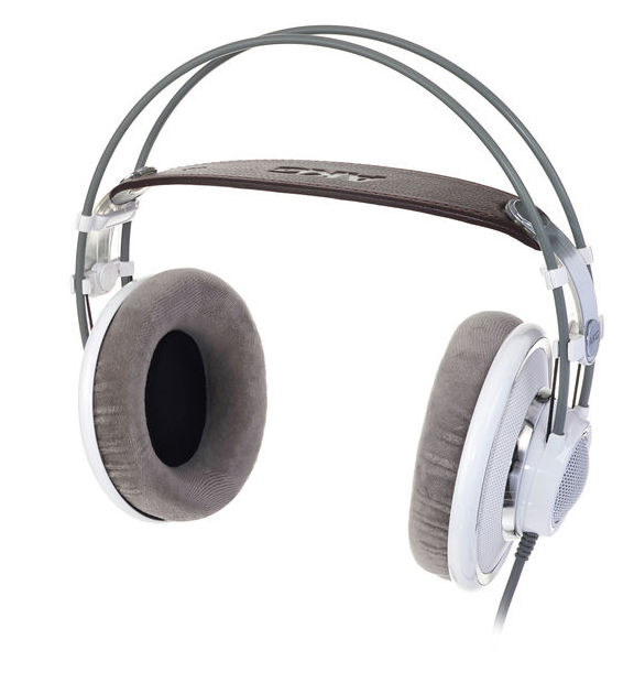 akg-k701_577cdddbcc5df.jpg