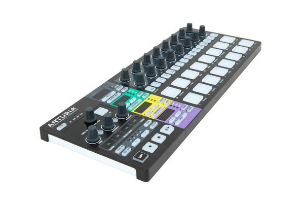 arturia-beatstep-pro-black-edition_5de4d839df122.jpg