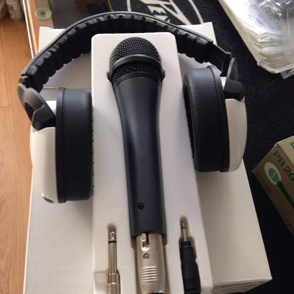 auscultadores-sennheiser-hd200-micro-e815-s_5790918100eb7.jpg