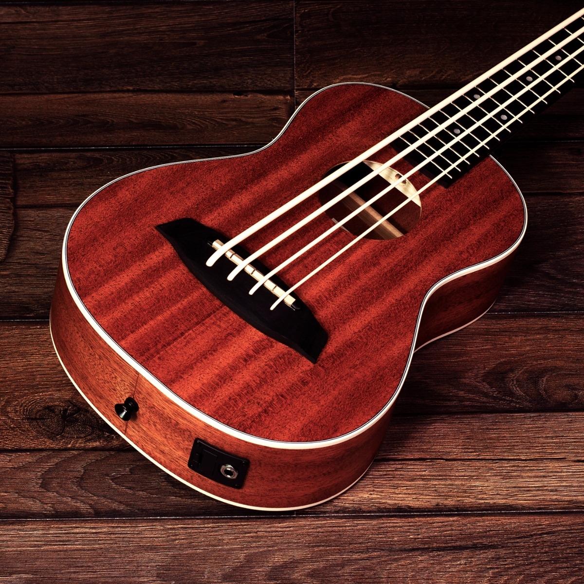 barnes-mullins-bass-ukulele-mahogany_6915b0a933a87.jpg