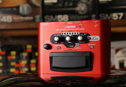 bboss-ve-2-harmonizador-processador-voz-entradas-saidas-xlr-balanceadas-phantom-power-48v-vermelho-interface-audio-porta-usb-best-seller-b_68835c31604b1.png