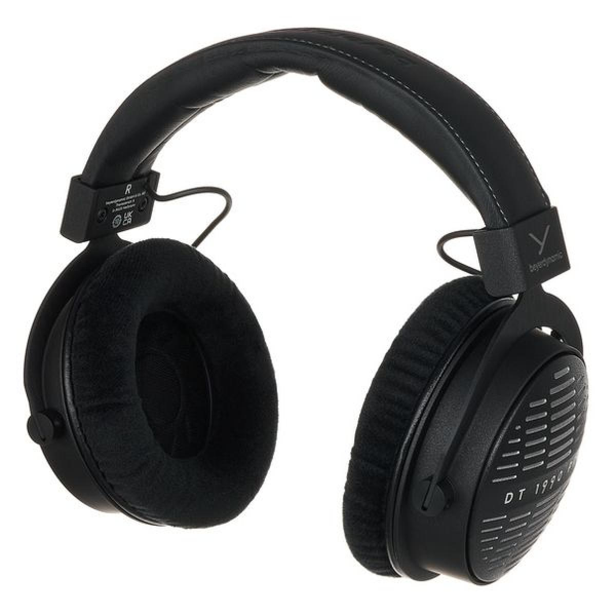 beyerdynamic-dt-1990-pro-mkii_68ffb127b6751.jpg