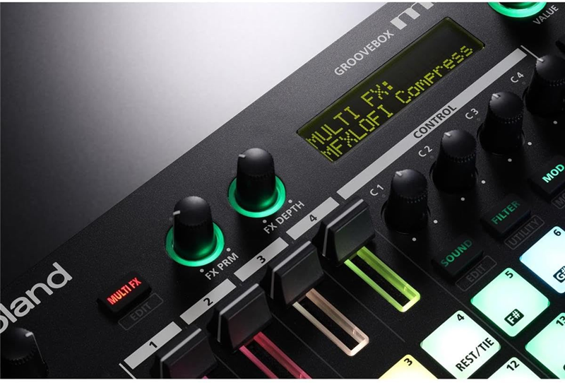 broland-mc-101-beat-machine-caixa-de-ritmos-musica-eletronica-tr-808-tr-909-juno-106-sh-101-b_68067244741c7.png