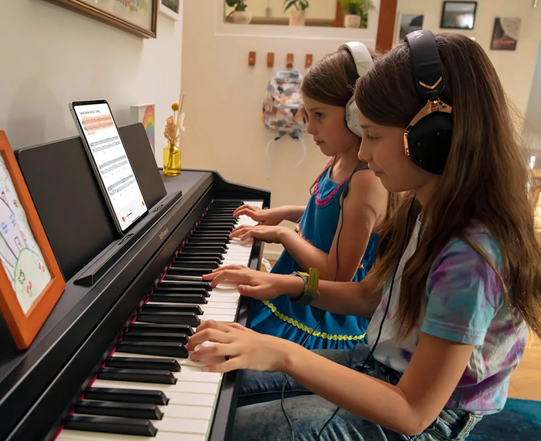 broland-rp-107-piano-eletronico-preto-usb-bluetooth-88-teclas-app-roland-piano-best-seller-b_681b93e6e82b1.png