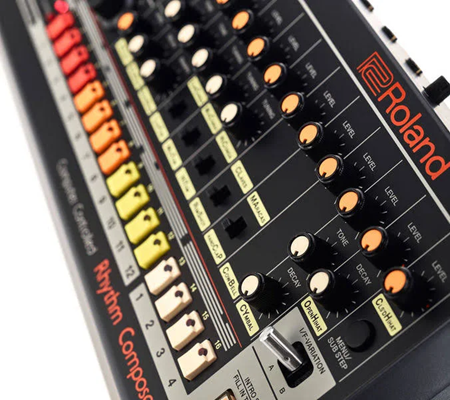 broland-tr-08-sons-iconicos-caixa-de-rimos-roland-tr-808-boutique-b_6a1d6c7caee3b.png