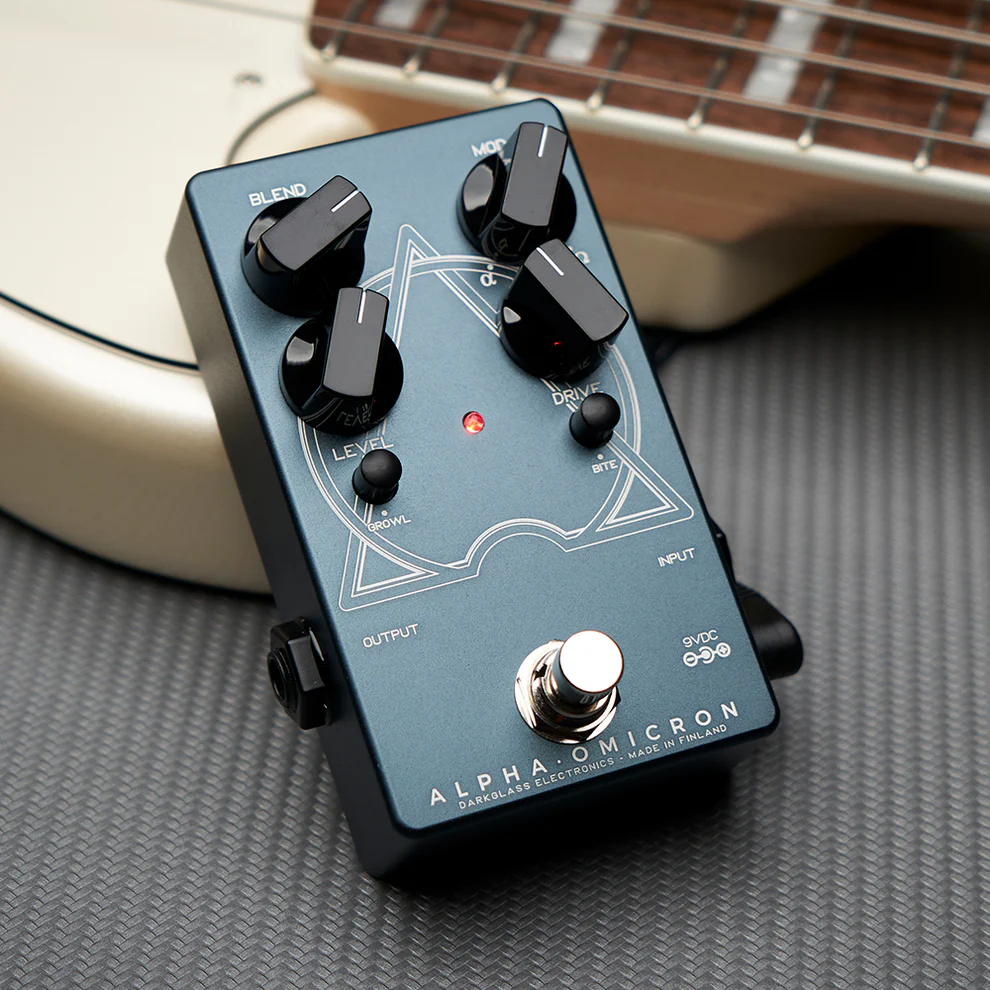 darkglass-alpha-omicron-bass-distortion_6a2ac412c11be.jpg