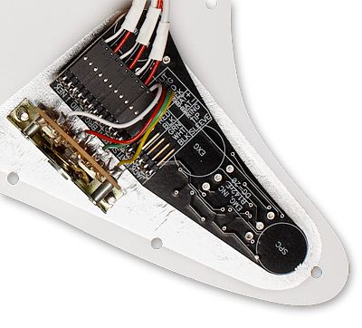 emg-dg20-kit-pickguard-david-gilmour_66eaa06df06a4.jpg