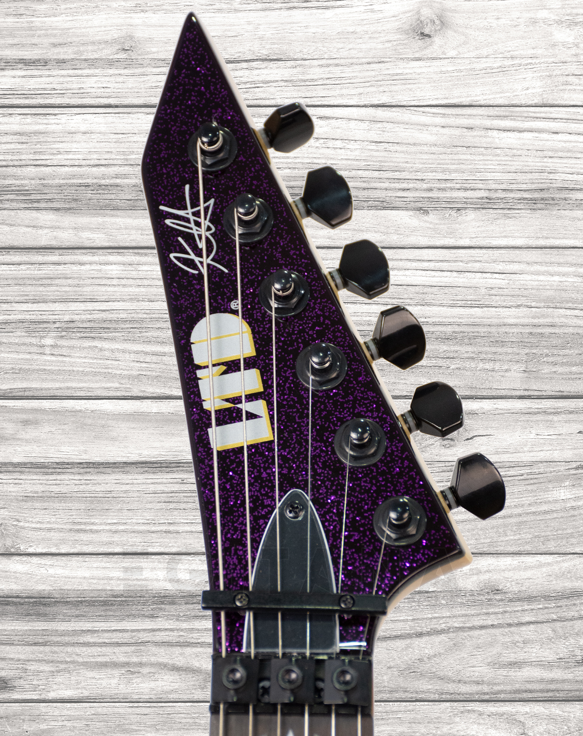 esp-ltd-kirk-hammett-purple-sparkle-ouija-limited-edition_5f2ac9c258cf2.jpg