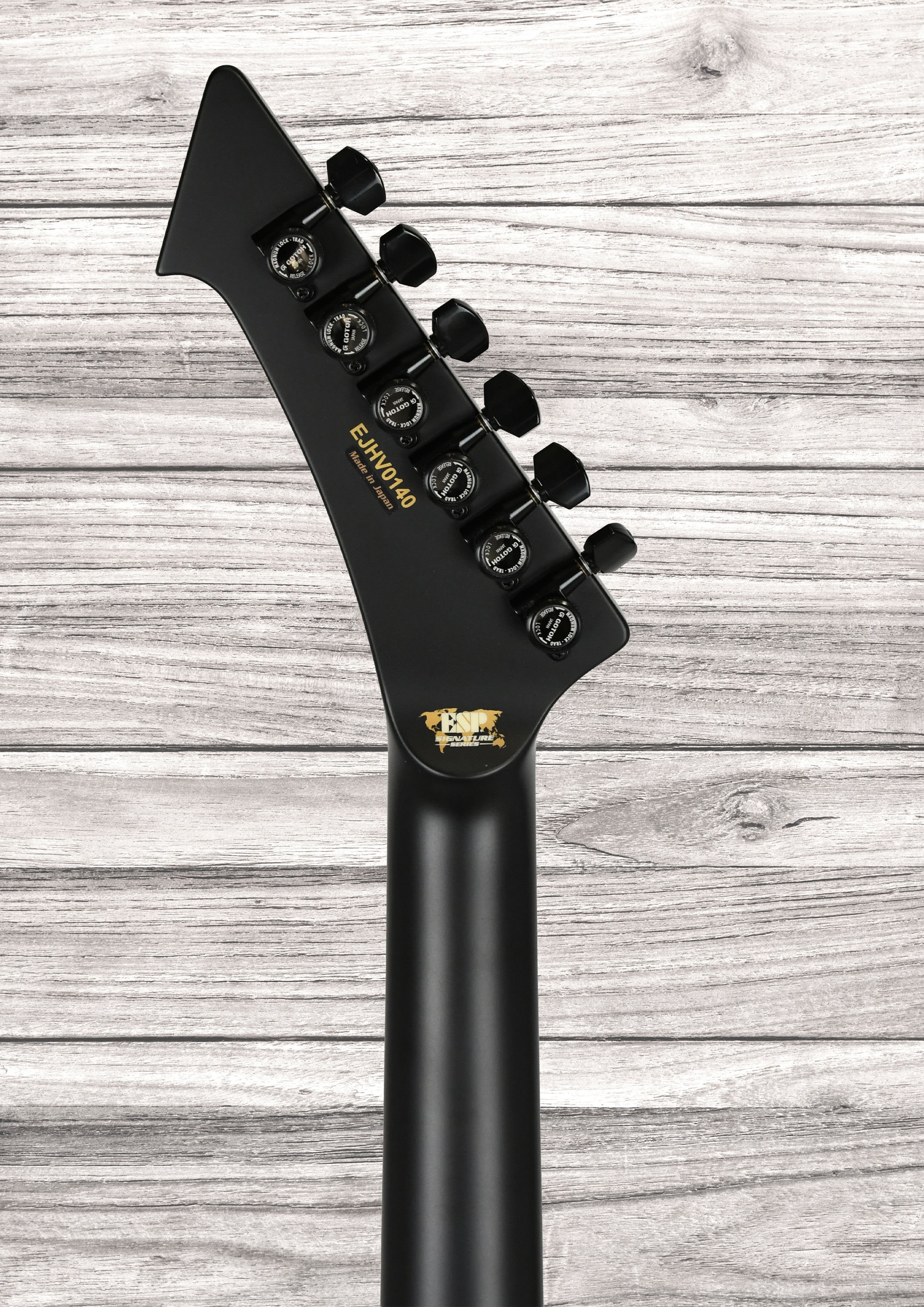 esp-vulture-black-satin_6a6c586ea4a08.jpg
