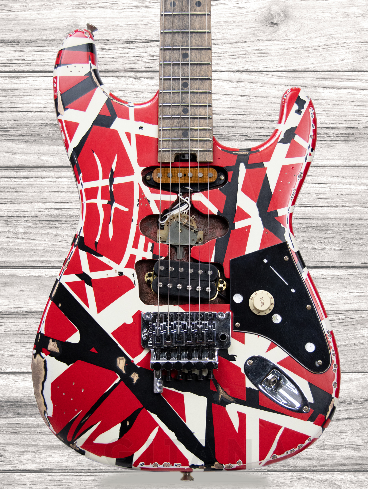 evh-striped-frankie-red-white-black_6336b9b9b19e8.jpg