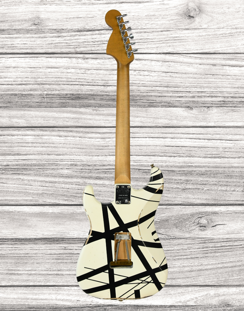 evh-striped-series-78-eruption-maple-fingerboard-white-with-black-stripes-relic_64a69cc3d3279.png