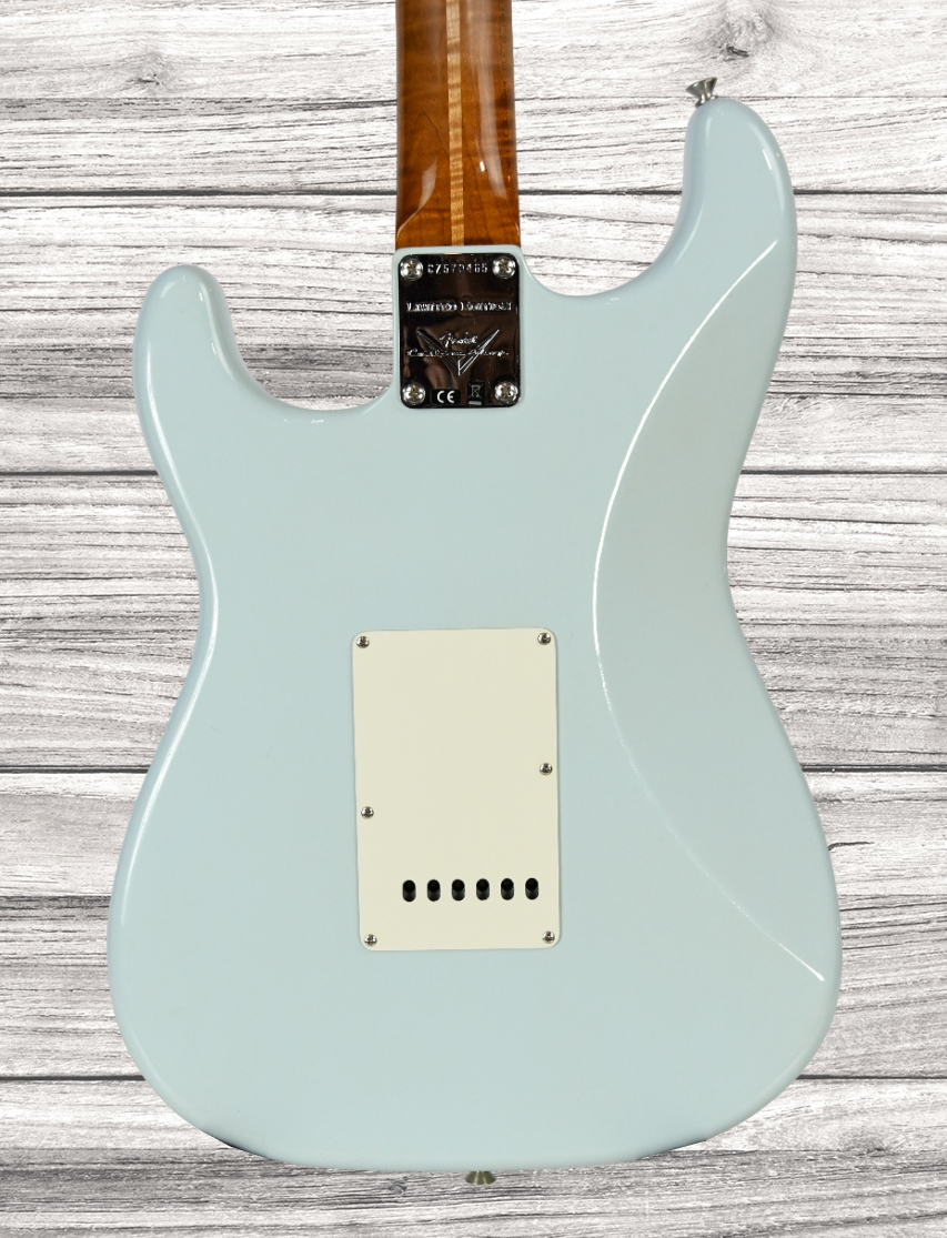 fender-2023-limited-edition-roasted-50s-dlx-closet-classic-1-piece-4a-roasted-flame-maple-faded-aged-sonic-blue_6675a99cbfc37.jpg