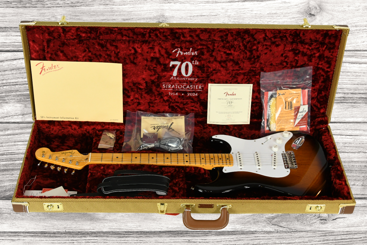 fender-70th-anniversary-american-vintage-ii-1954-maple-fingerboard-2-color-sunburst_65eed1bba1ca9.jpg