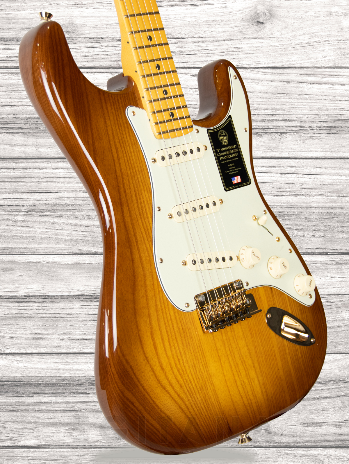 fender-75th-anni-com-strat-mn-2bb_60c742c5ef038.jpg