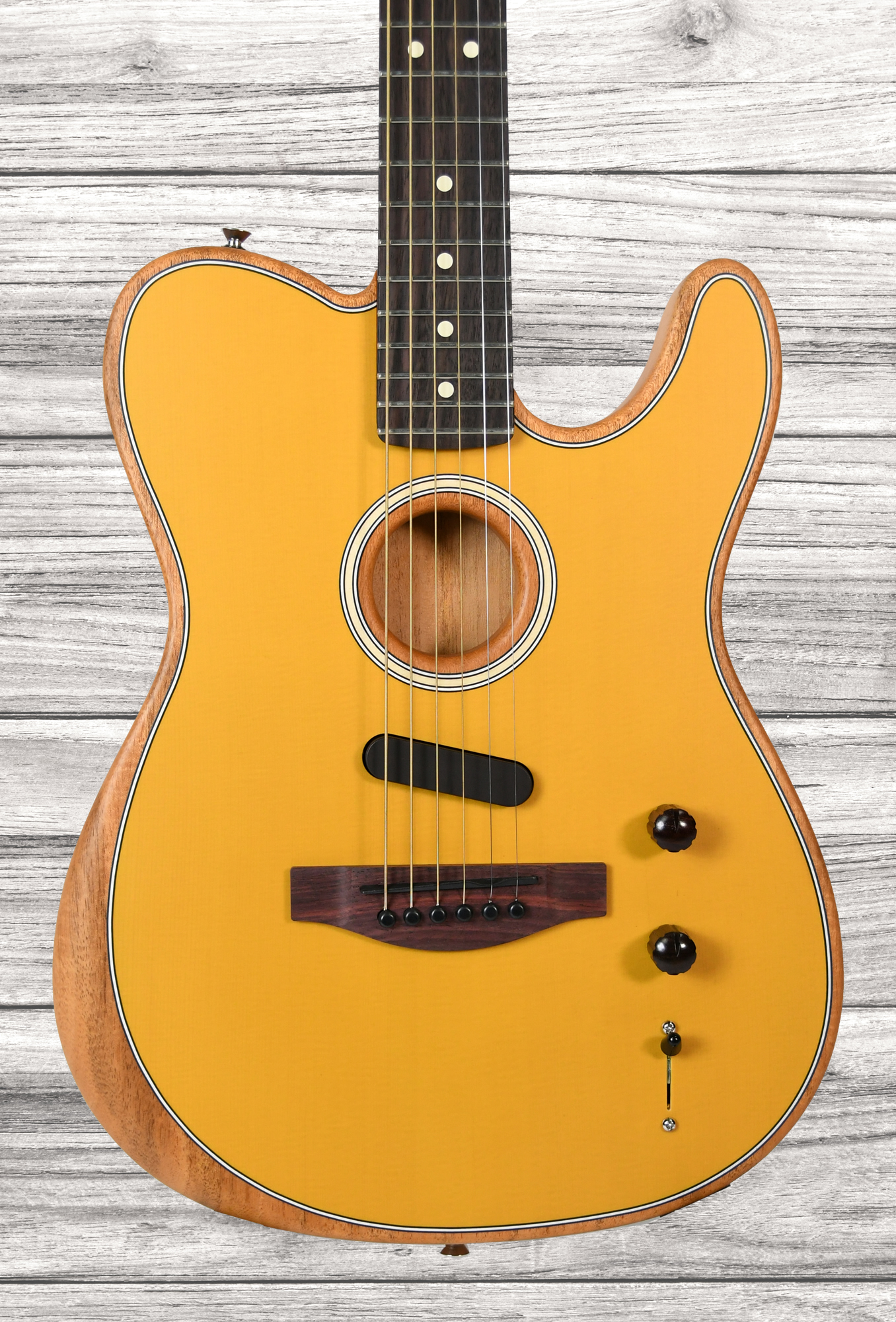 fender-acoustasonic-player-telecaster-butterscotch-blonde_63775e18db935.jpg