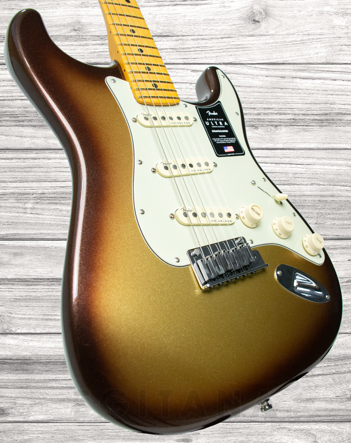 fender-am-ultra-strat-mn-mocha-burst_5ef3334acb536.jpg