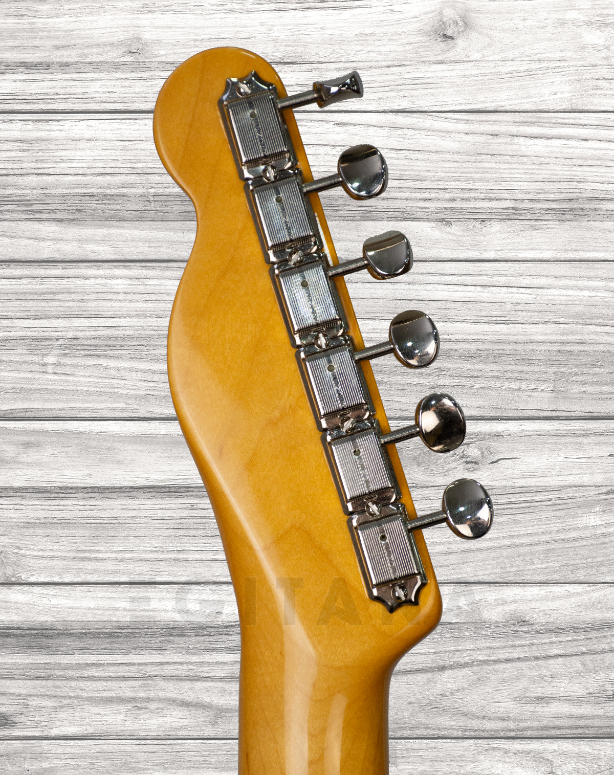 fender-american-70th-anniversary-broadcaster_5f40e1d7ec1f4.jpg