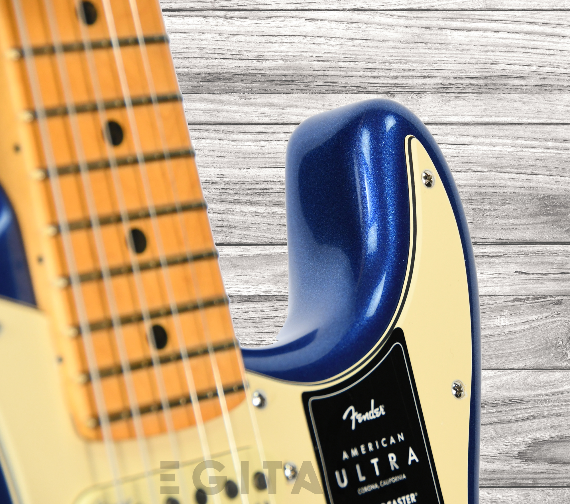 fender-american-fender-american-ultra-cobra-blue_6374ff407ab5c.jpg