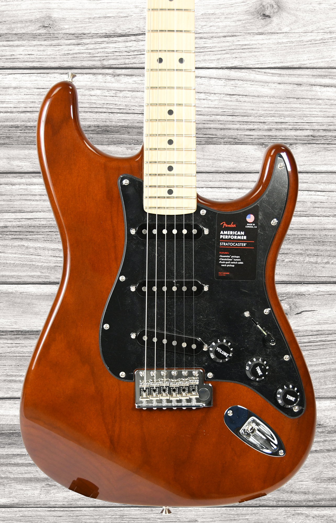 fender-american-performer-walnut-maple-limited-edition_6357bc23d205c.jpg