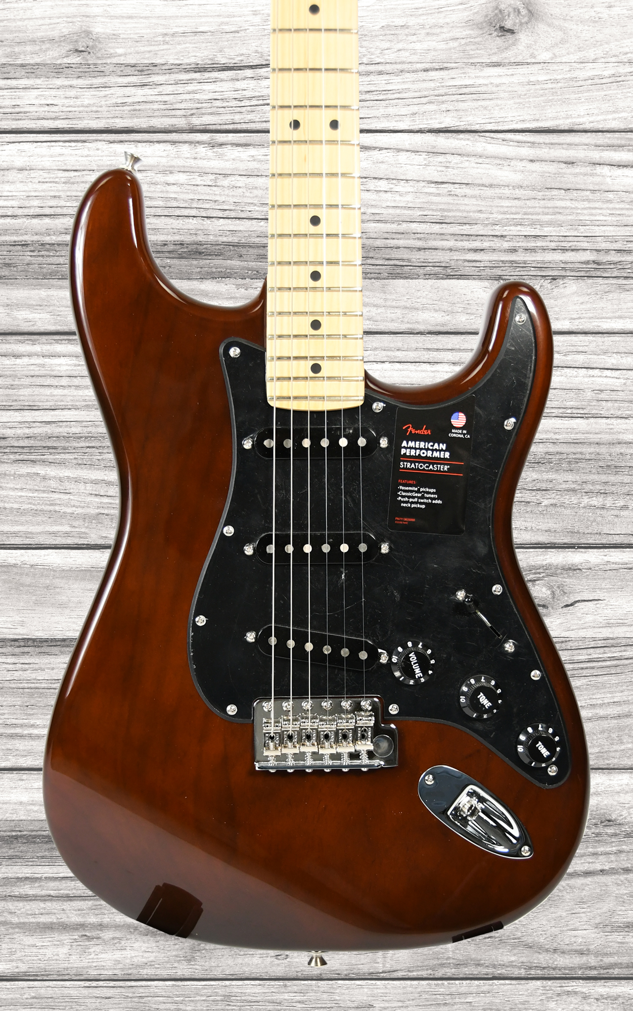 fender-american-performer-walnut-maple-limited-edition_6357bc2c472df.jpg