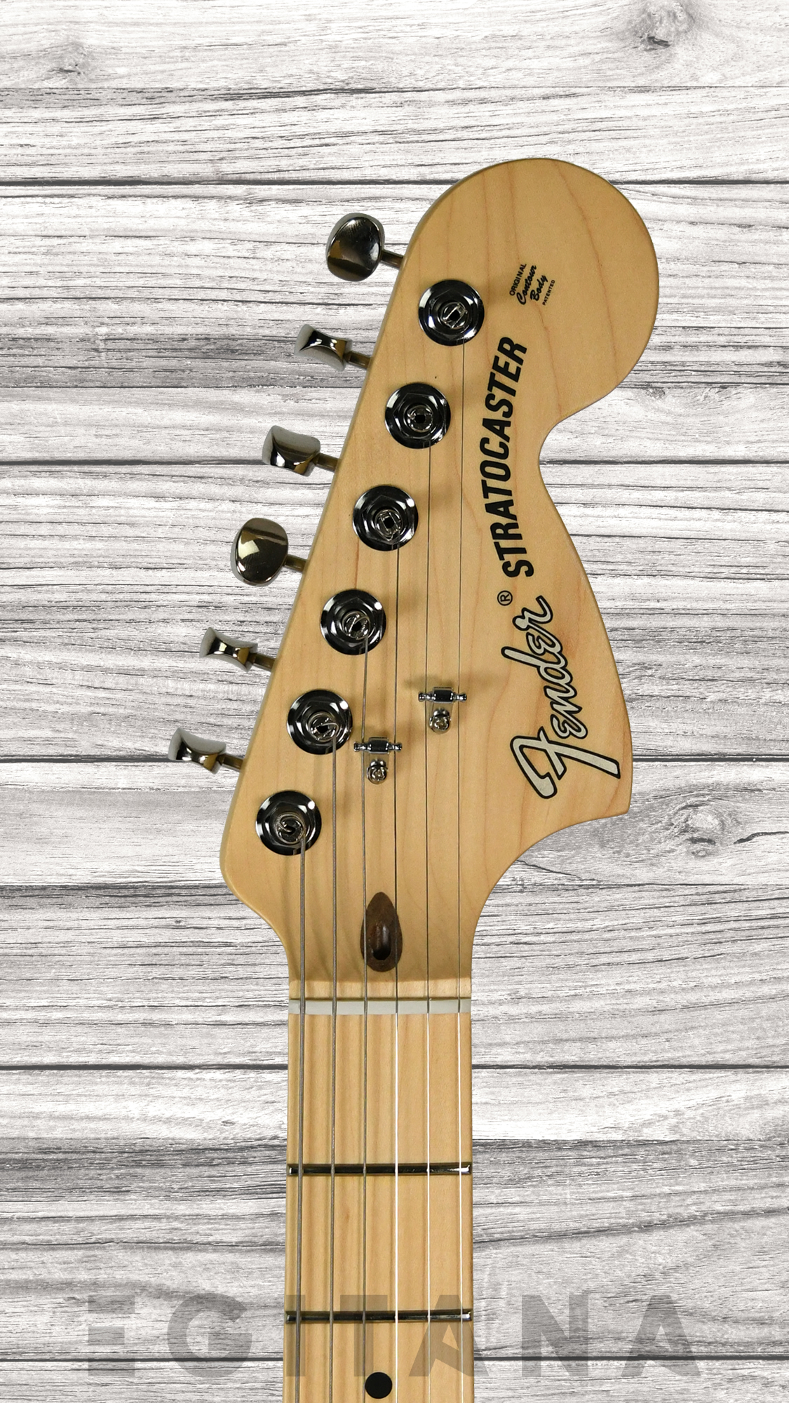 fender-american-performer-walnut-maple-limited-edition_6357bc2e58a5e.jpg