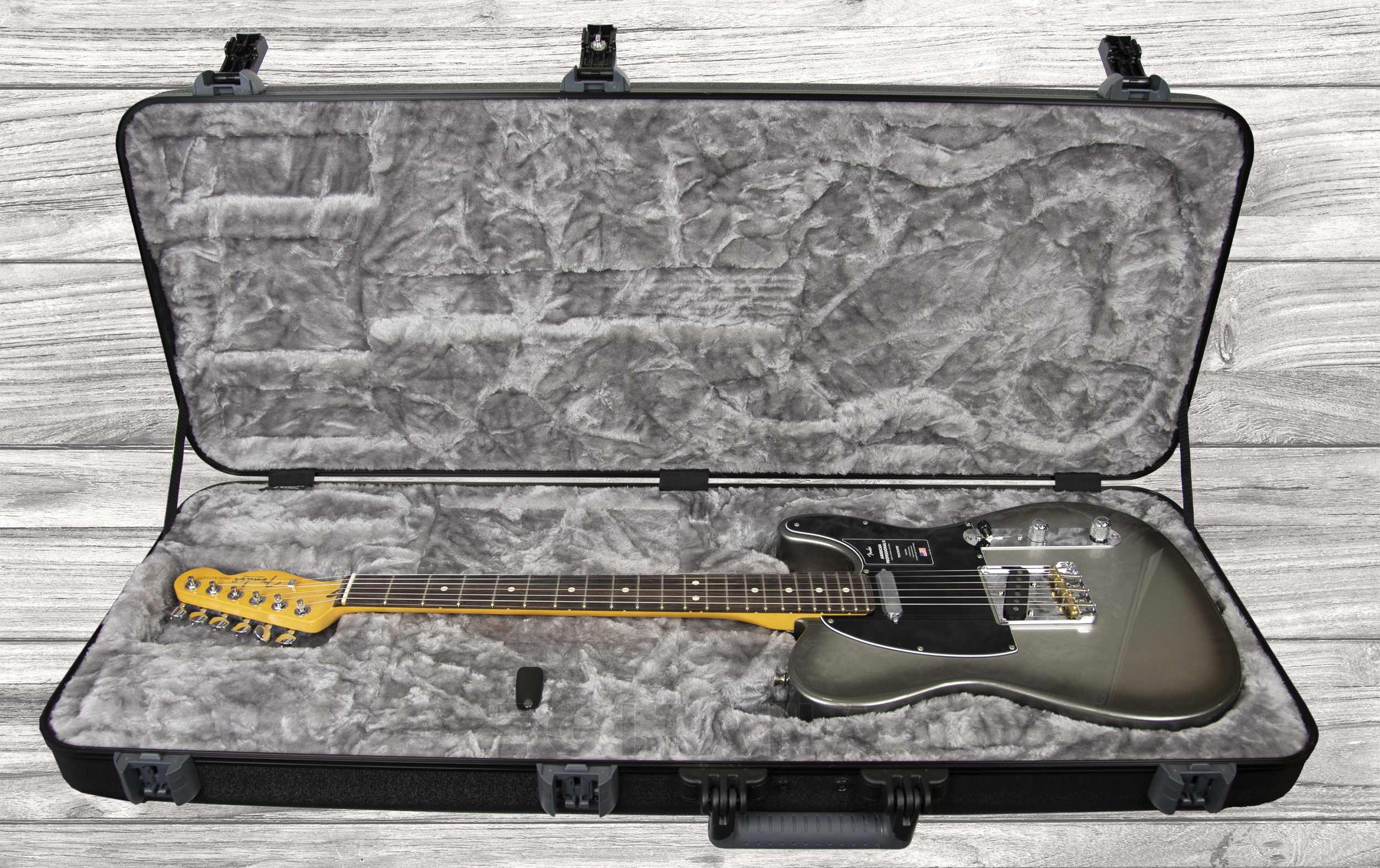 fender-american-pro-ii-merc_5f8f09b277664.jpg