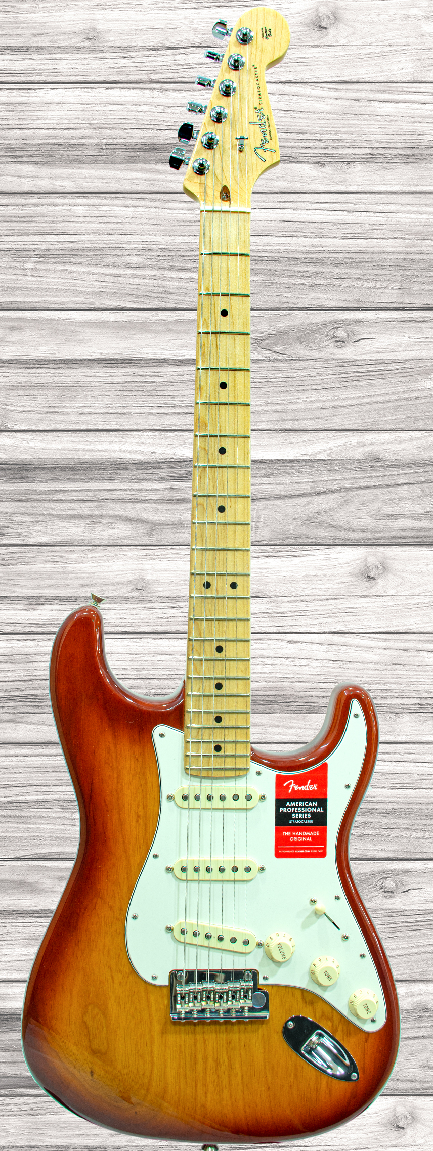 fender-american-pro-stratocaster-mn-sienna-sunburst_5ed8ce93013a9.jpg