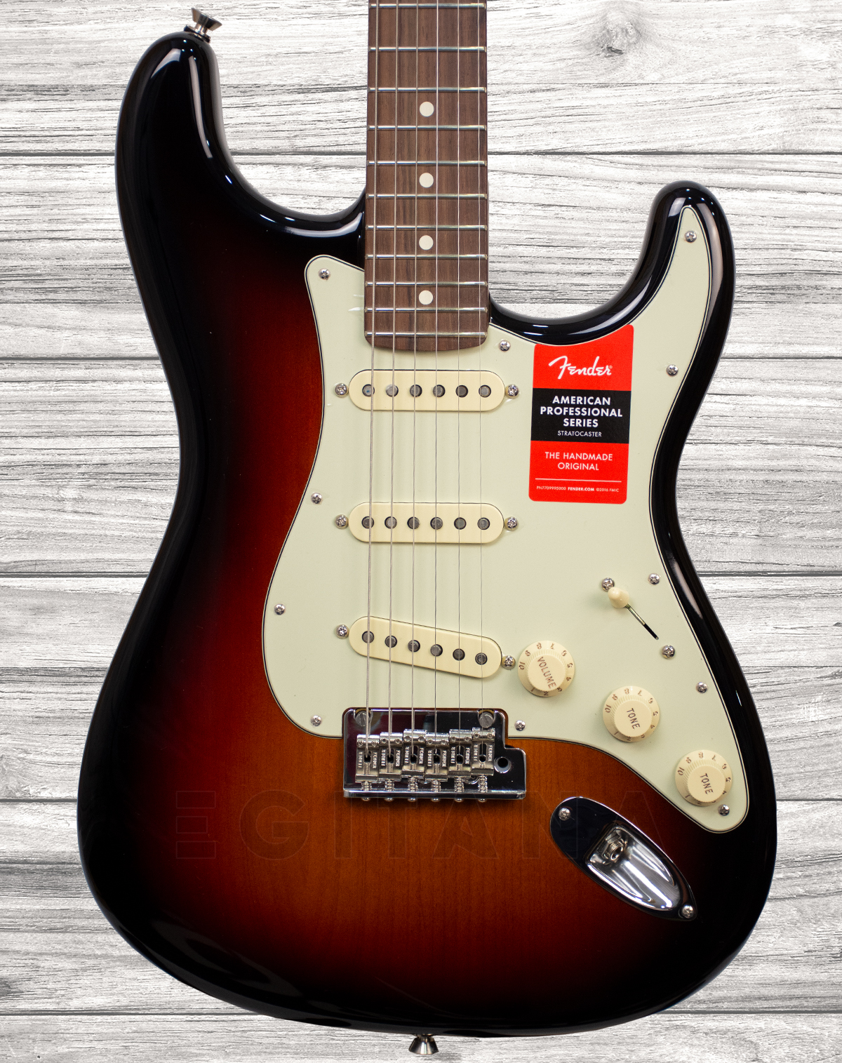 fender-american-pro-stratocaster-rw-3-color-sunburst_5f1e9eb522778.jpg