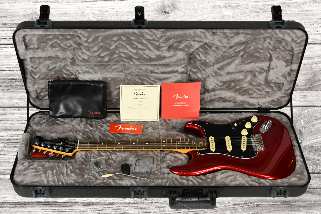 fender-american-professional-ii-candy-apple-red-exclusivo-egitana_66042fed85ee9.png