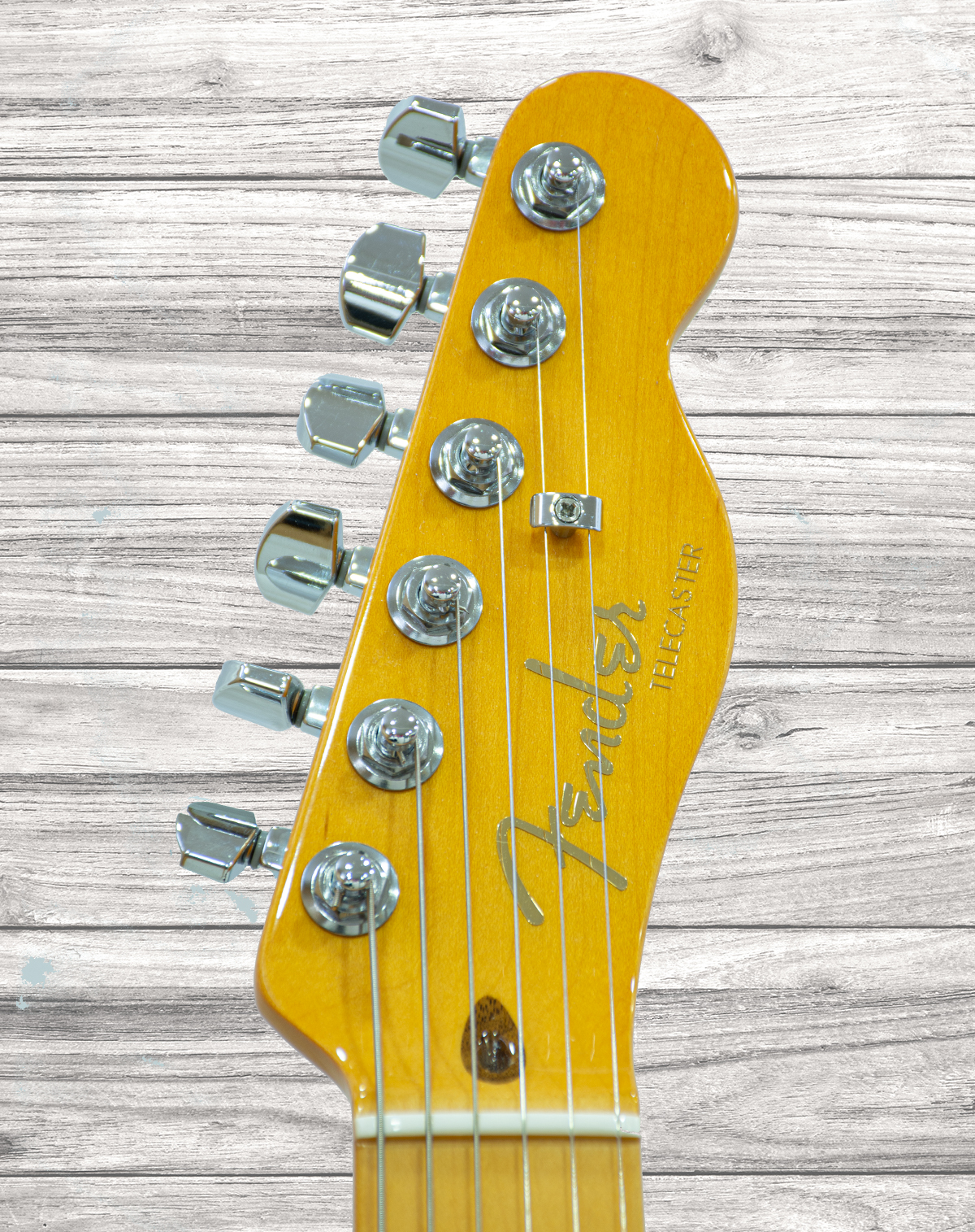 fender-american-ultra-p-bass-rw-ultraburst_5ecd4bdd2443d.jpg