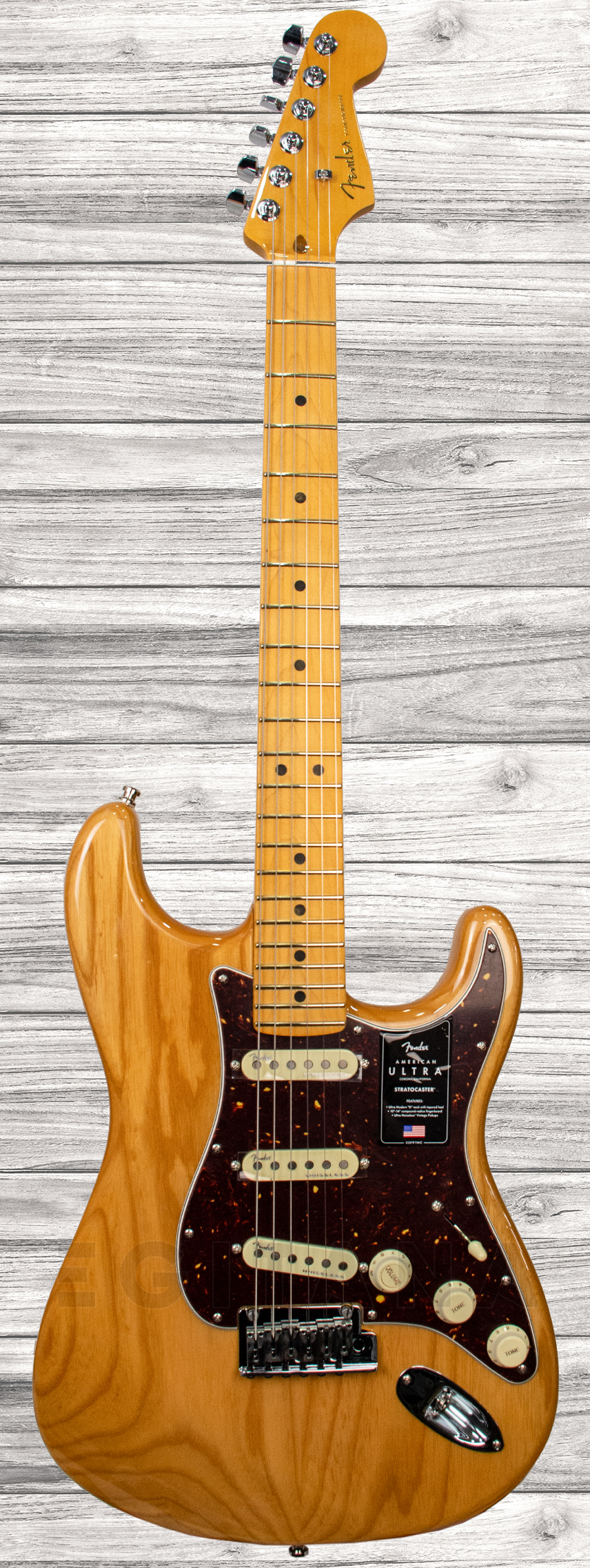 fender-american-ultra-stratocaster-mn-aged-natural_5f15ced875a87.jpg