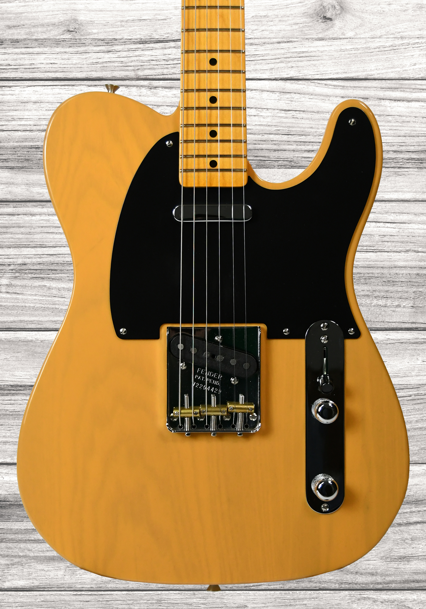 fender-american-vintage-ii-1951-maple-fingerboard-butterscotch-blonde_63566513460dc.jpg