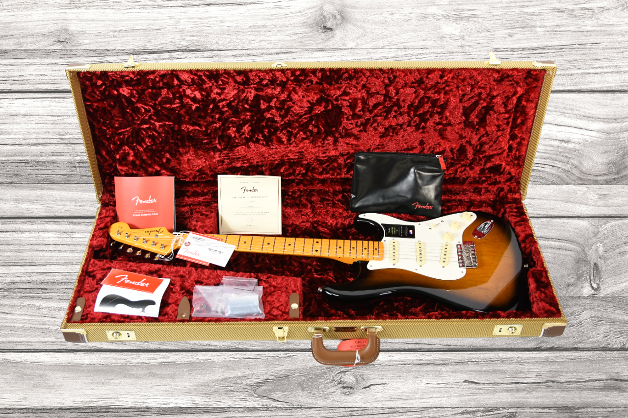 fender-american-vintage-ii-1957-maple-fingerboard-2-color-sunburst_64187a33d38b5.png