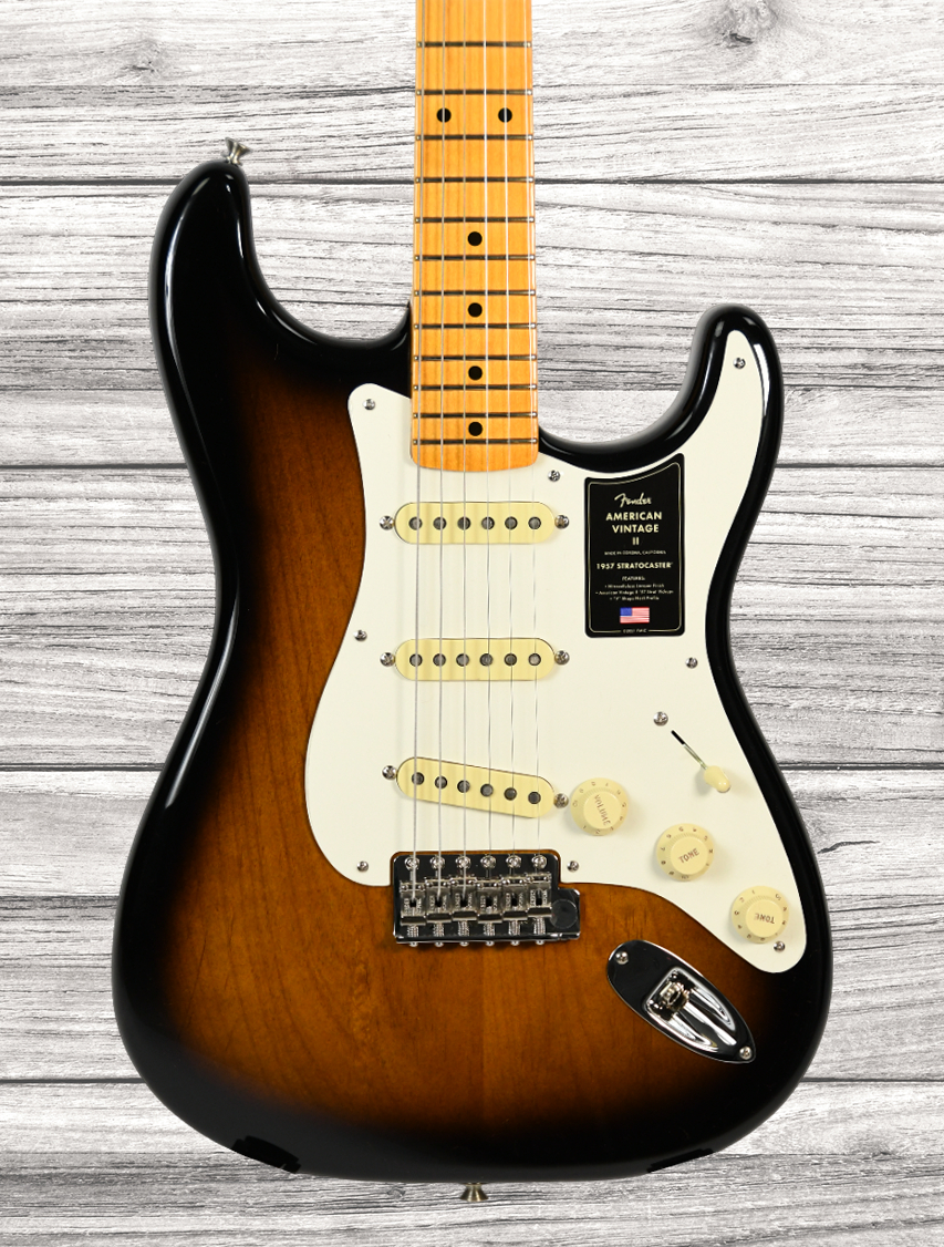 fender-american-vintage-ii-1957-maple-fingerboard-2-color-sunburst_64187a3475910.jpg