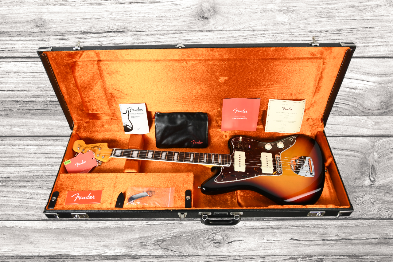 fender-american-vintage-ii-1966-jazzmaster-rosewood-fingerboard-3-color-sunburst_6426e8722a294.png