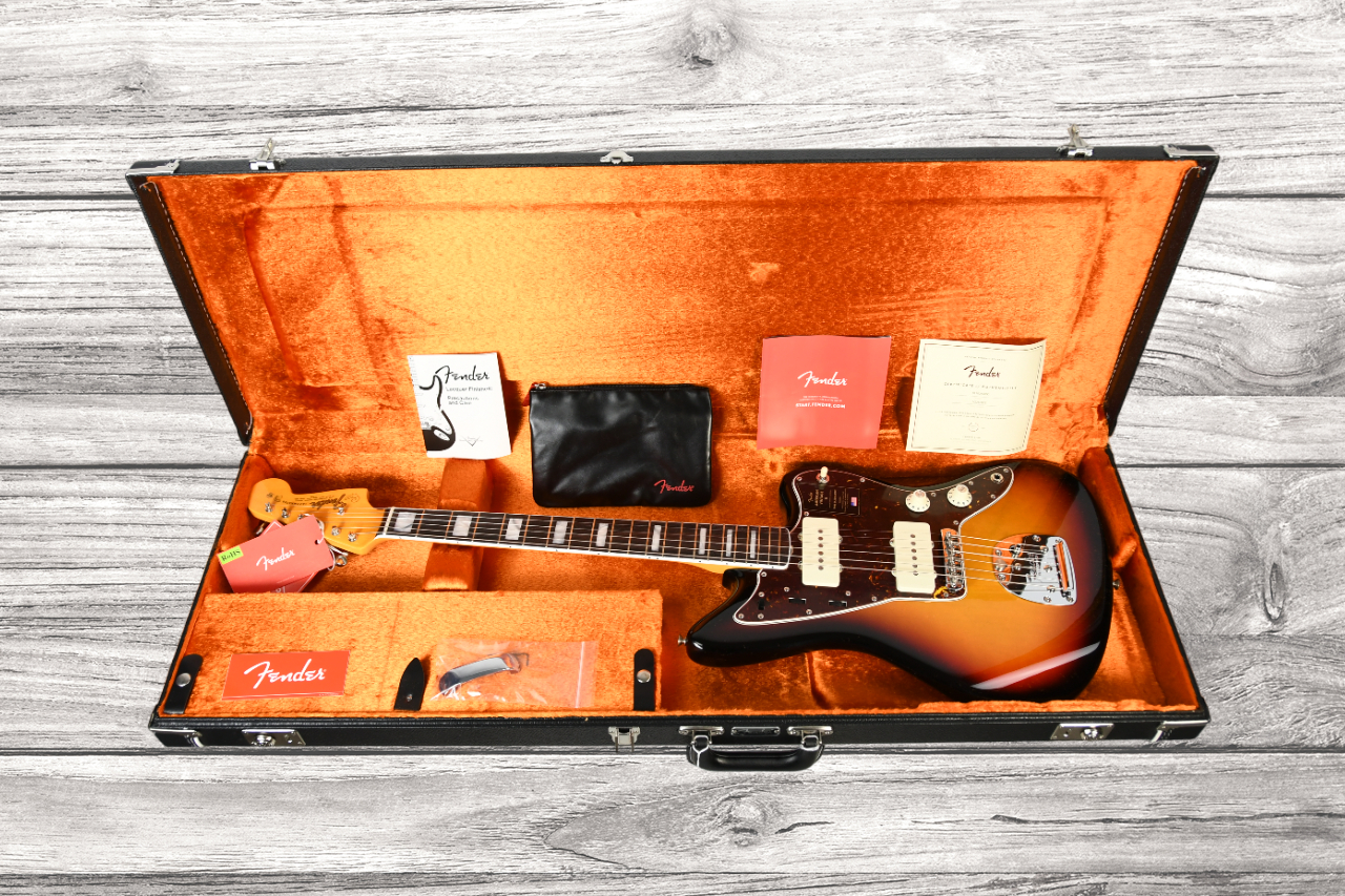 fender-american-vintage-ii-1966-jazzmaster-rosewood-fingerboard-3-color-sunburst_6426e8aba07aa.jpg