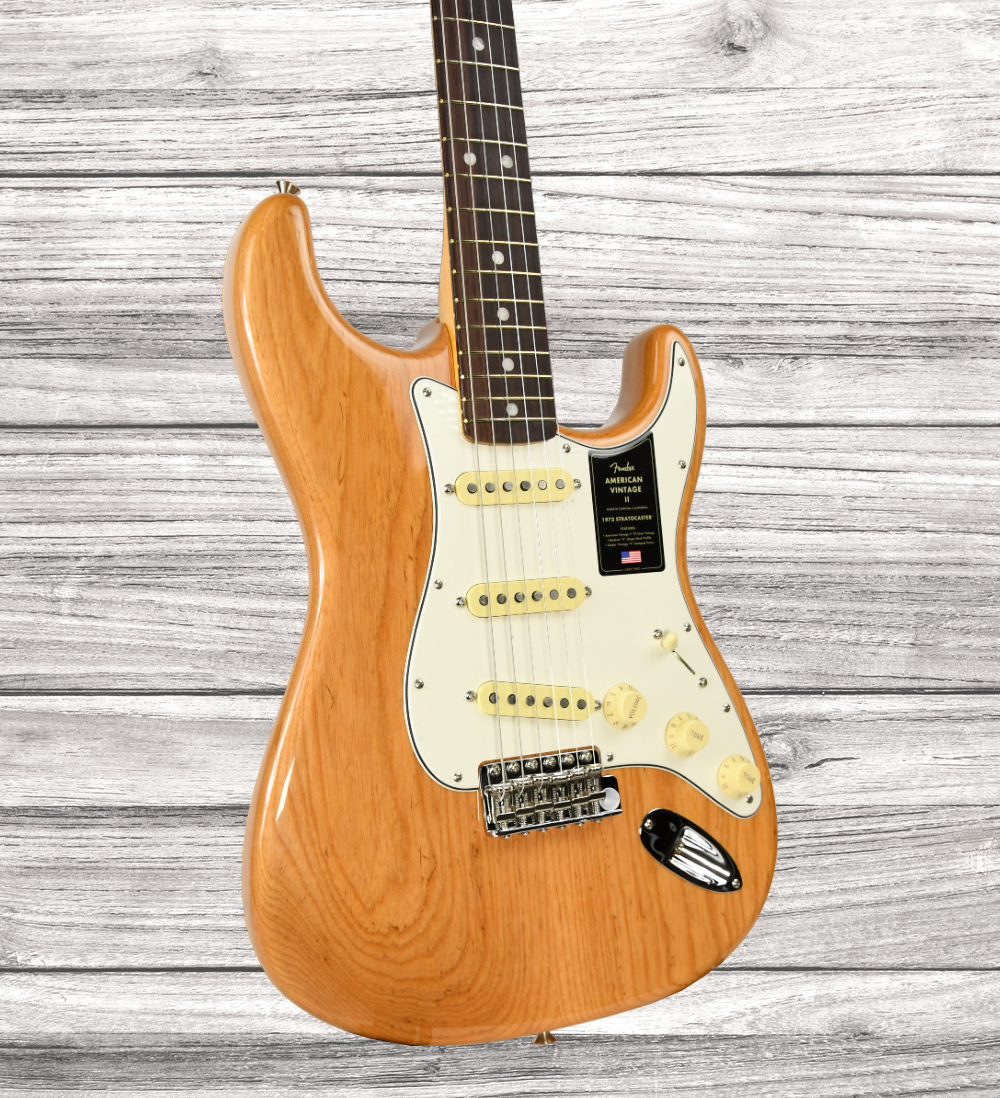 fender-american-vintage-ii-1973-rosewood-fingerboard-aged-natural_64c7dce1c4a86.png