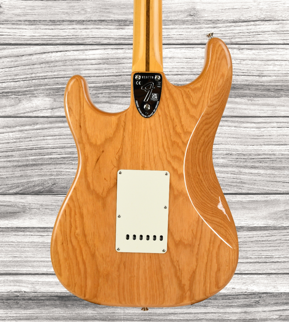 fender-american-vintage-ii-1973-rosewood-fingerboard-aged-natural_64c7dce422f41.jpg