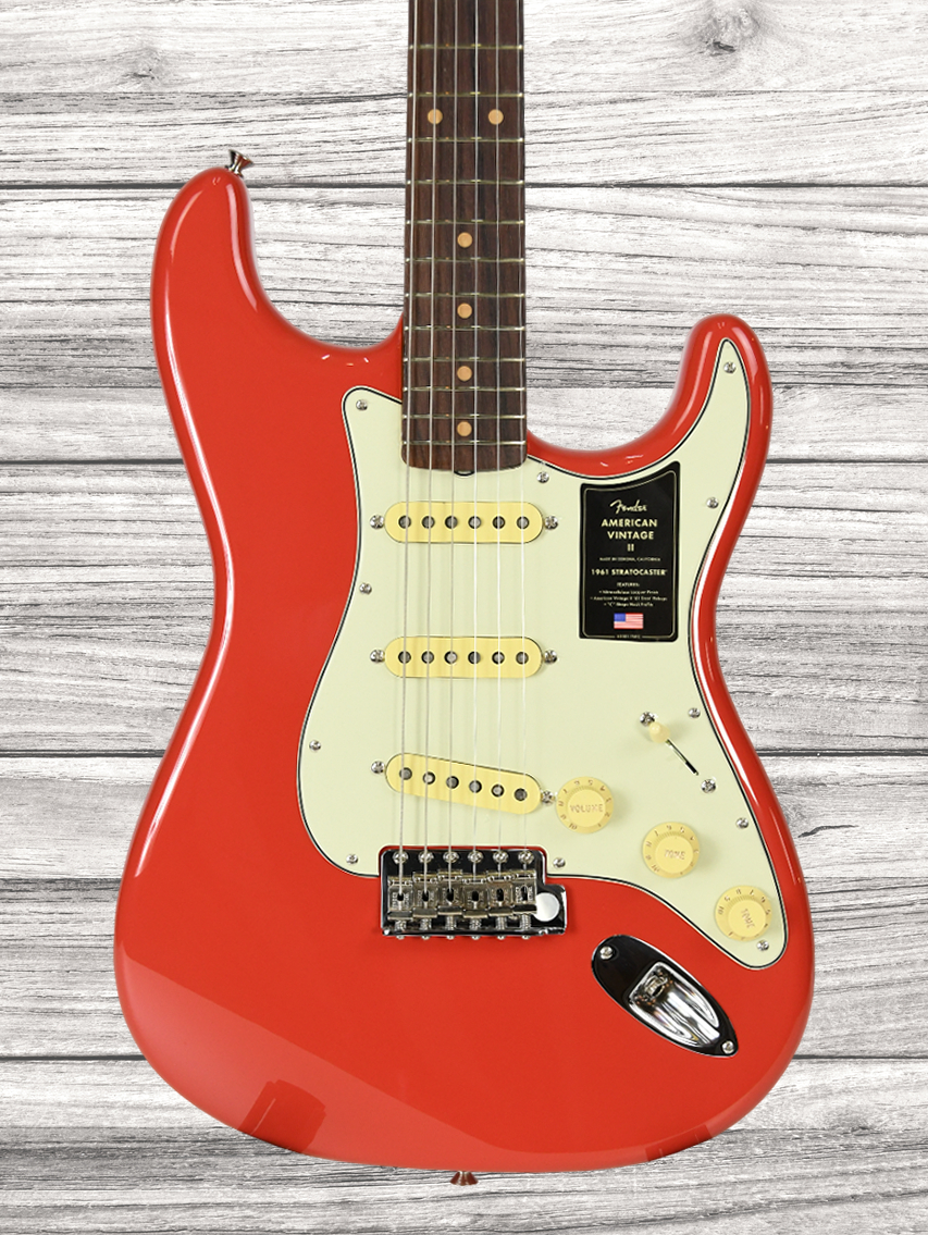 fender-av-ii-61-strat-rw-frd_66560c338e2e6.jpg