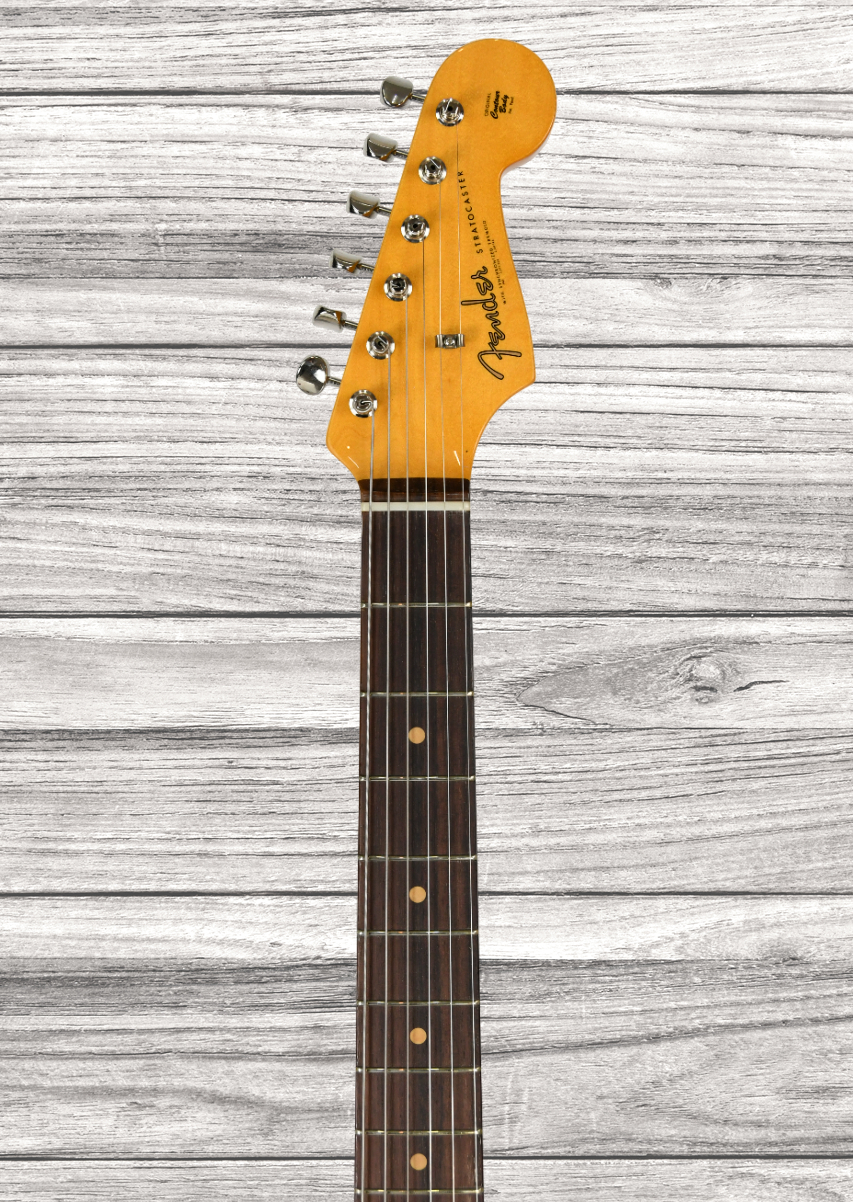 fender-av-ii-61-strat-rw-frd_66560c63b500e.jpg