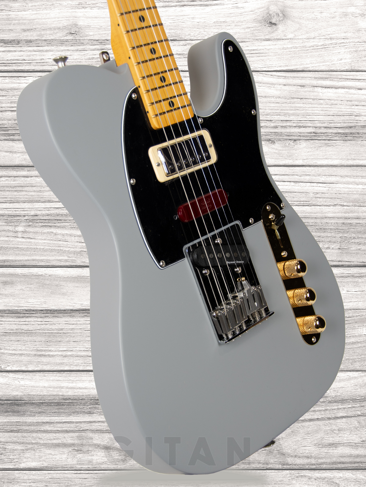 fender-brent-mason-telecaster_606eefd6ba8ba.jpg