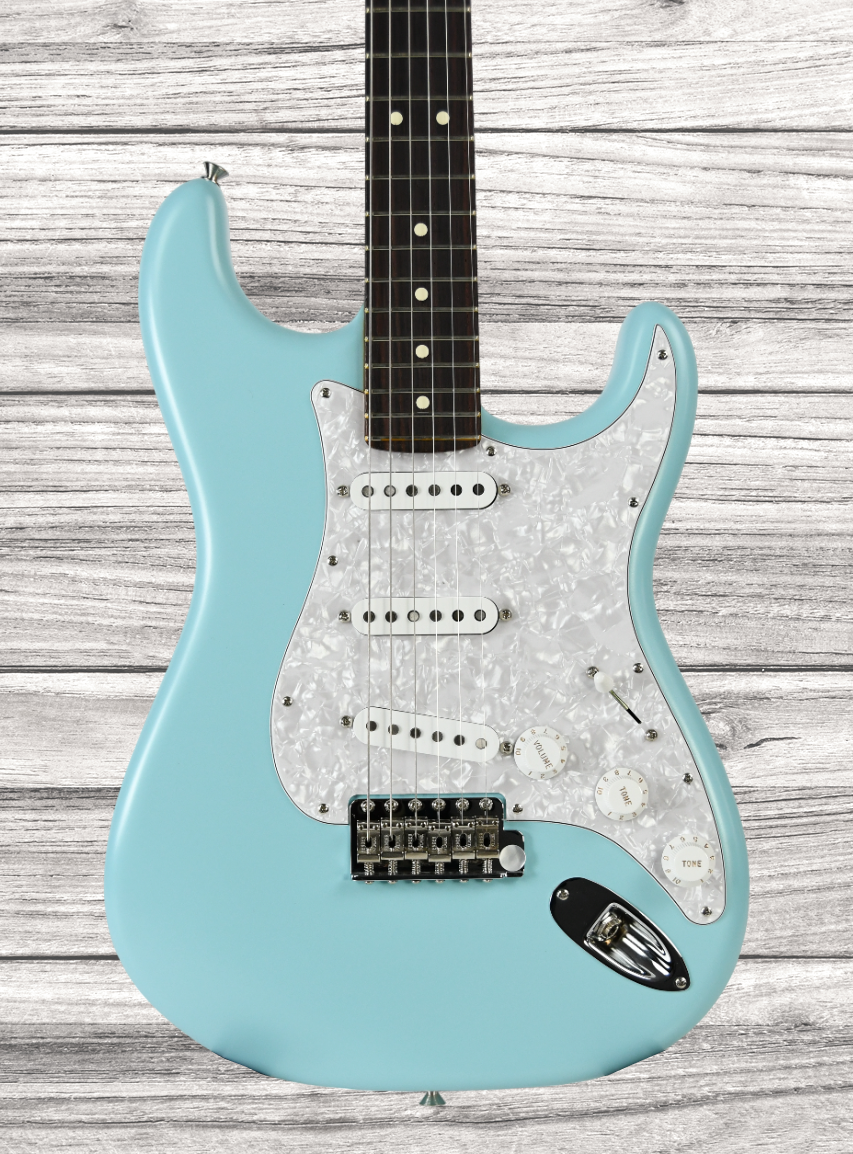 fender-cory-wong-strat-daphne-blue-edicao-limitada_65d778082df50.png