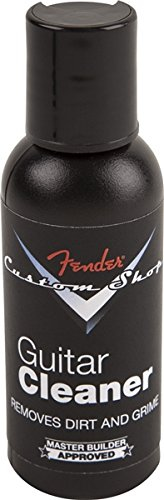 fender-cs-guitar-quick-clean-2-oz_5ac34c71980de.jpg