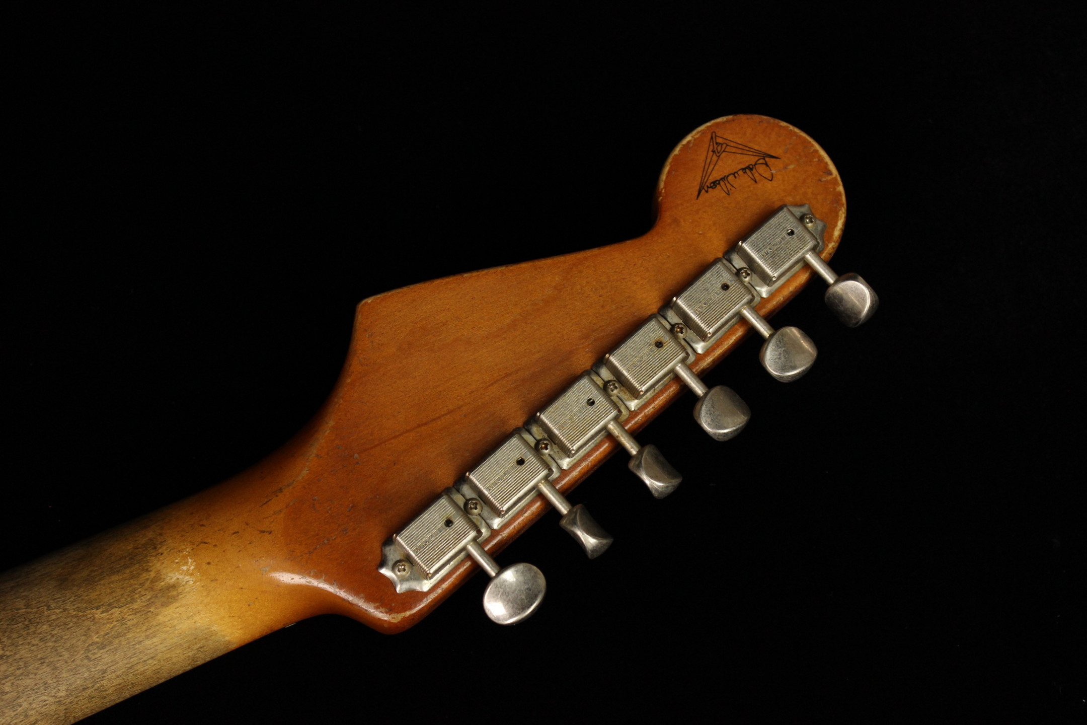fender-custom-1963-stratocaster-heavy-relic-masterbuilt-dale-wilson_6a33c88e7c61b.jpg