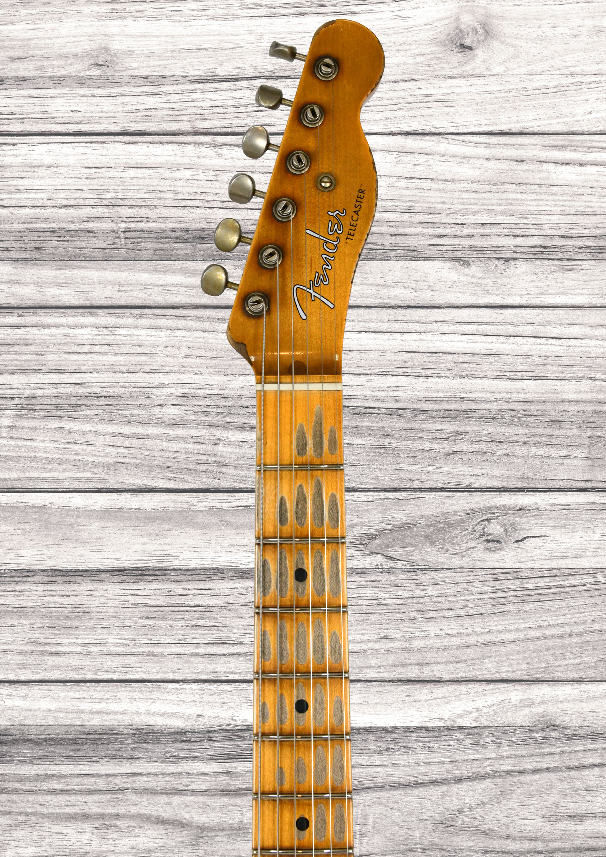 fender-custom-shop-1952-telecaster-super-heavy-relic-1-piece-quartersawn-mn-aged-2-color-sunburst_6a3d33f89e1c5.jpg