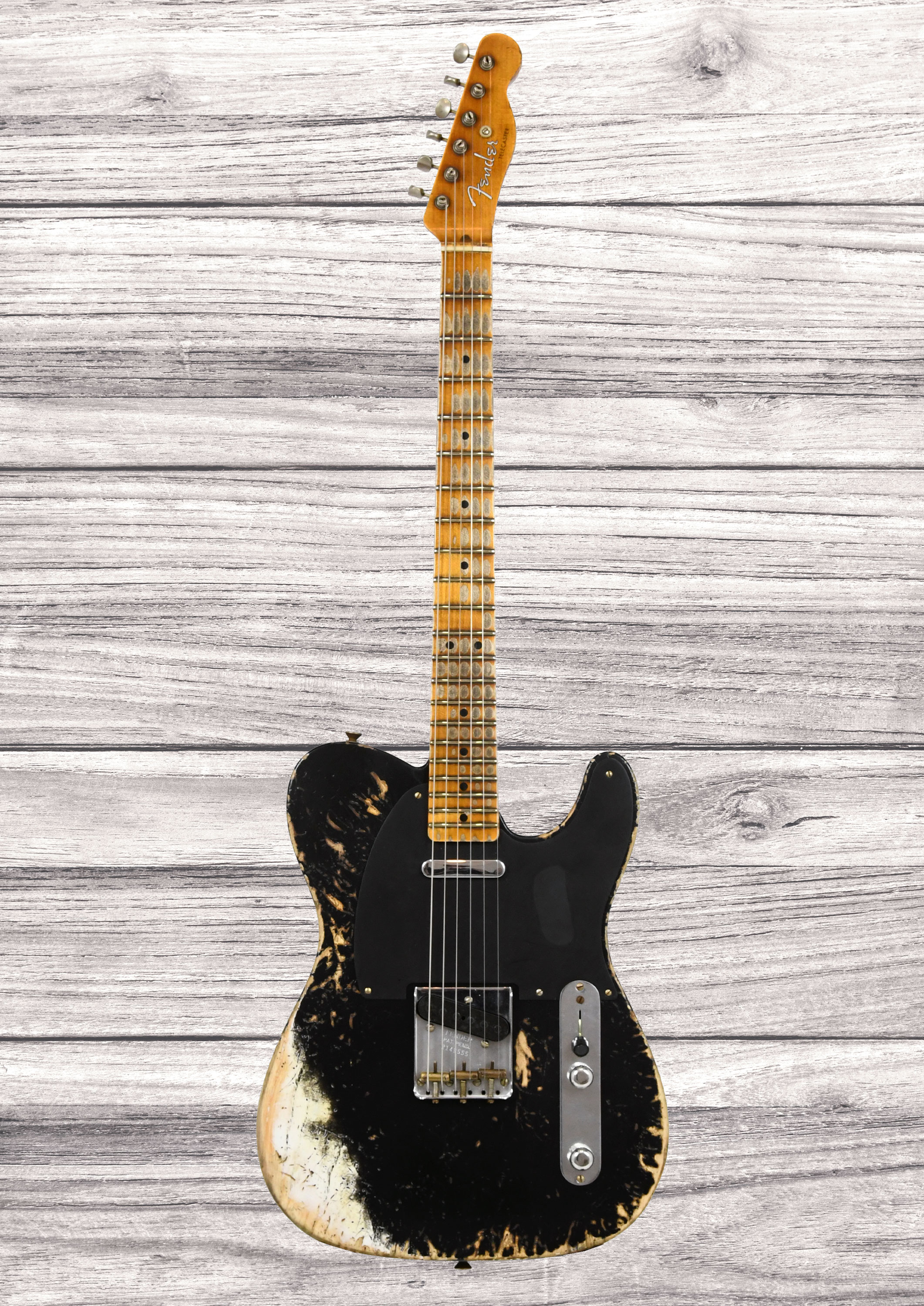 fender-custom-shop-1952-telecaster-super-heavy-relic-1-piece-quartersawn-mn-aged-black_6a5f75de6d41d.jpg