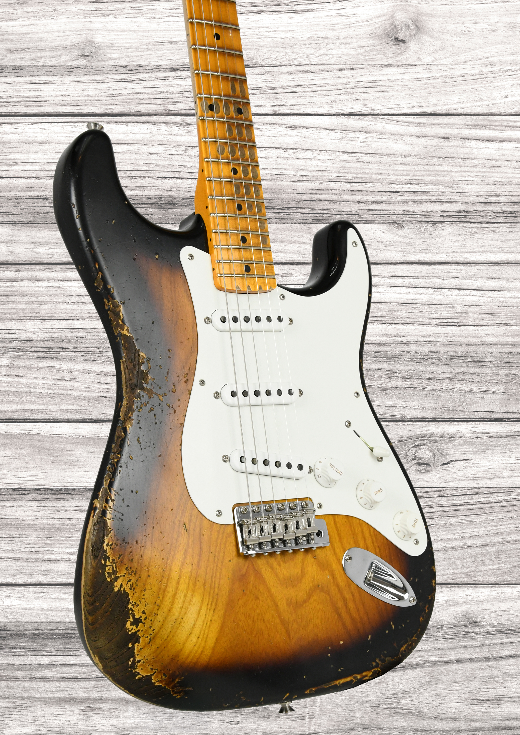 fender-custom-shop-1955-stratocaster-heavy-relic-1-piece-quartersawn-maple-neck-aged-2-color-sunburst_69f9d05fb185e.jpg