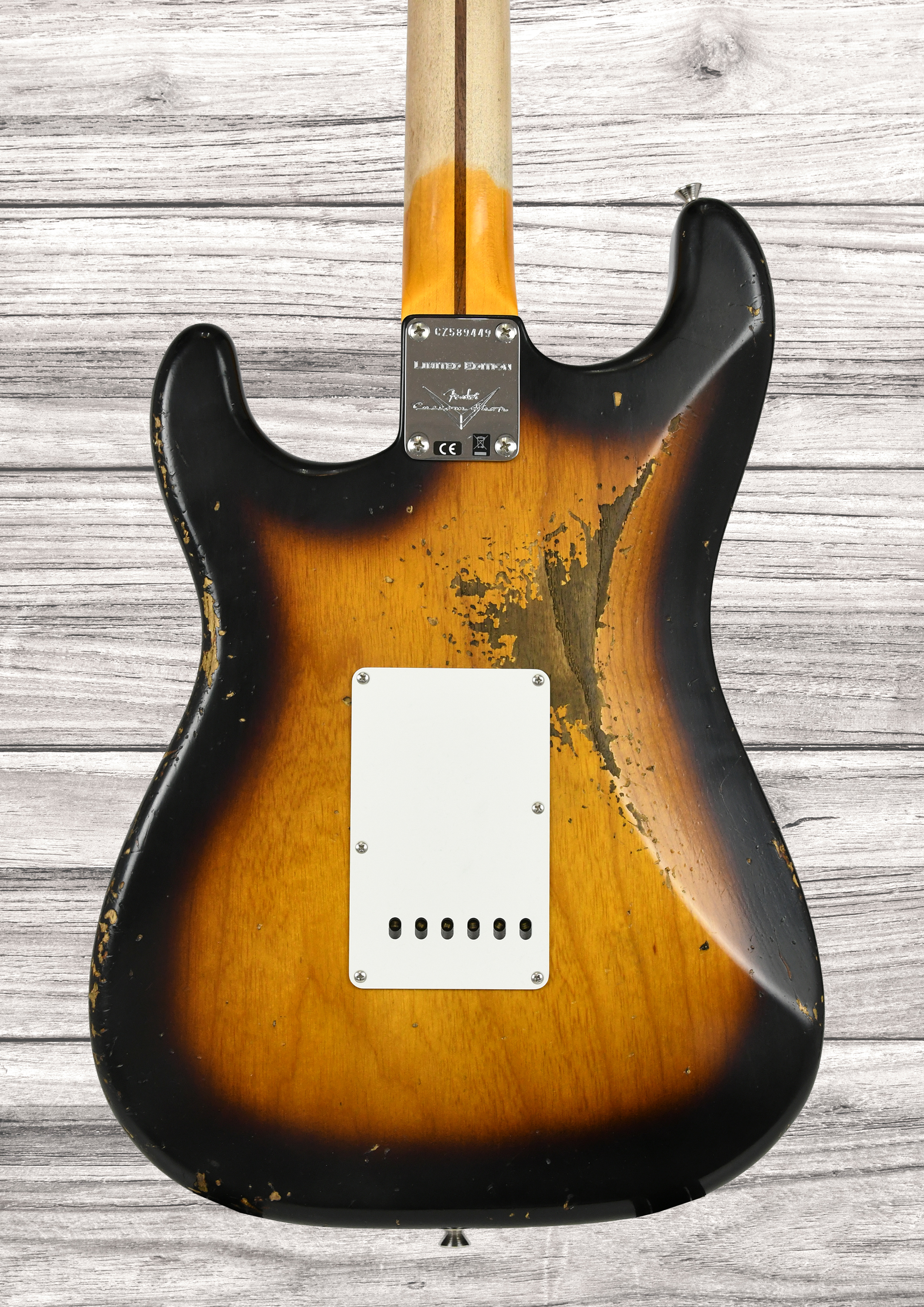 fender-custom-shop-1955-stratocaster-heavy-relic-1-piece-quartersawn-maple-neck-aged-2-color-sunburst_69f9d06f2460f.jpg
