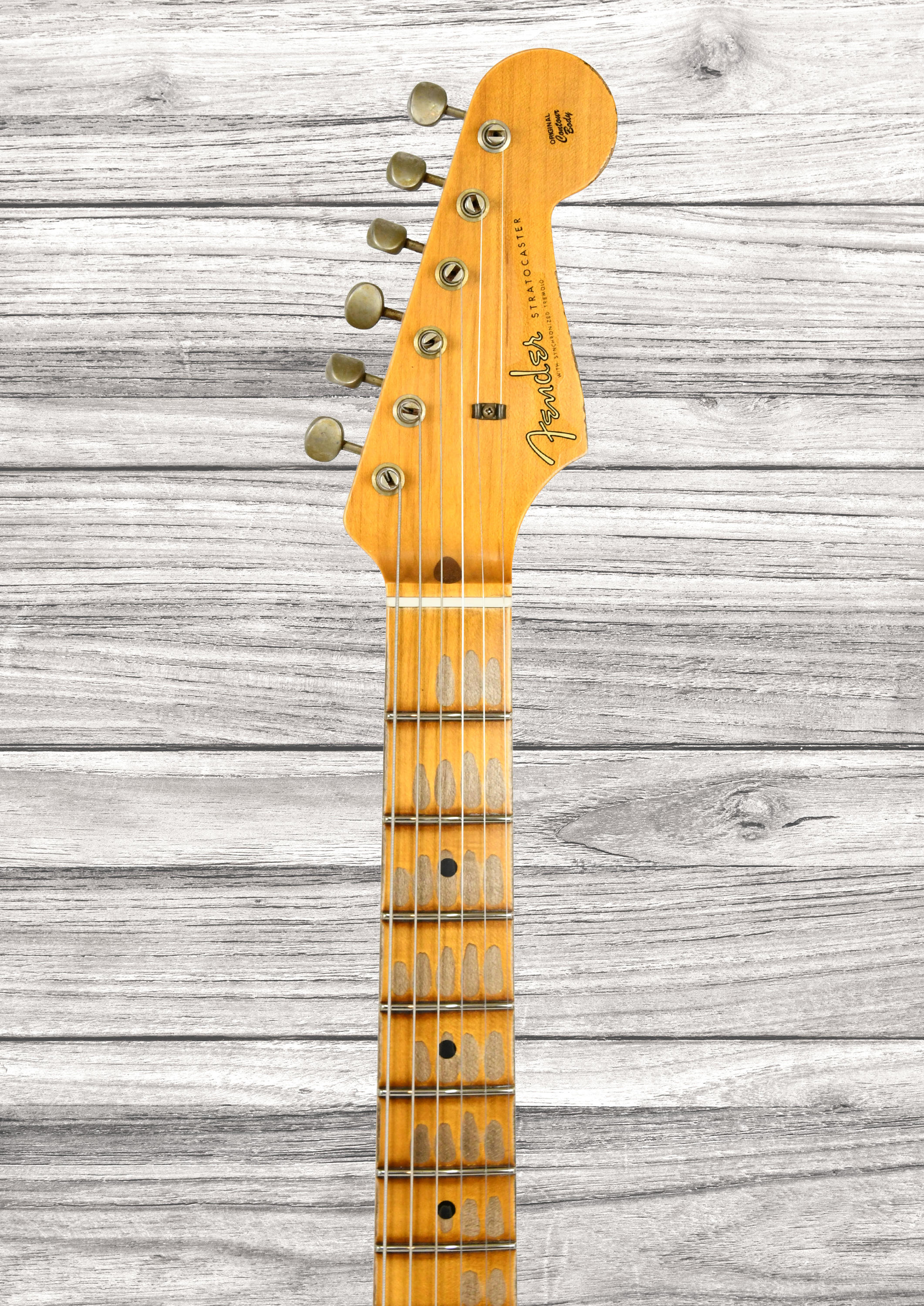 fender-custom-shop-1957-stratocaster-heavy-relic-1-piece-quartersawn-mn-black_6a5a4332e6887.jpg