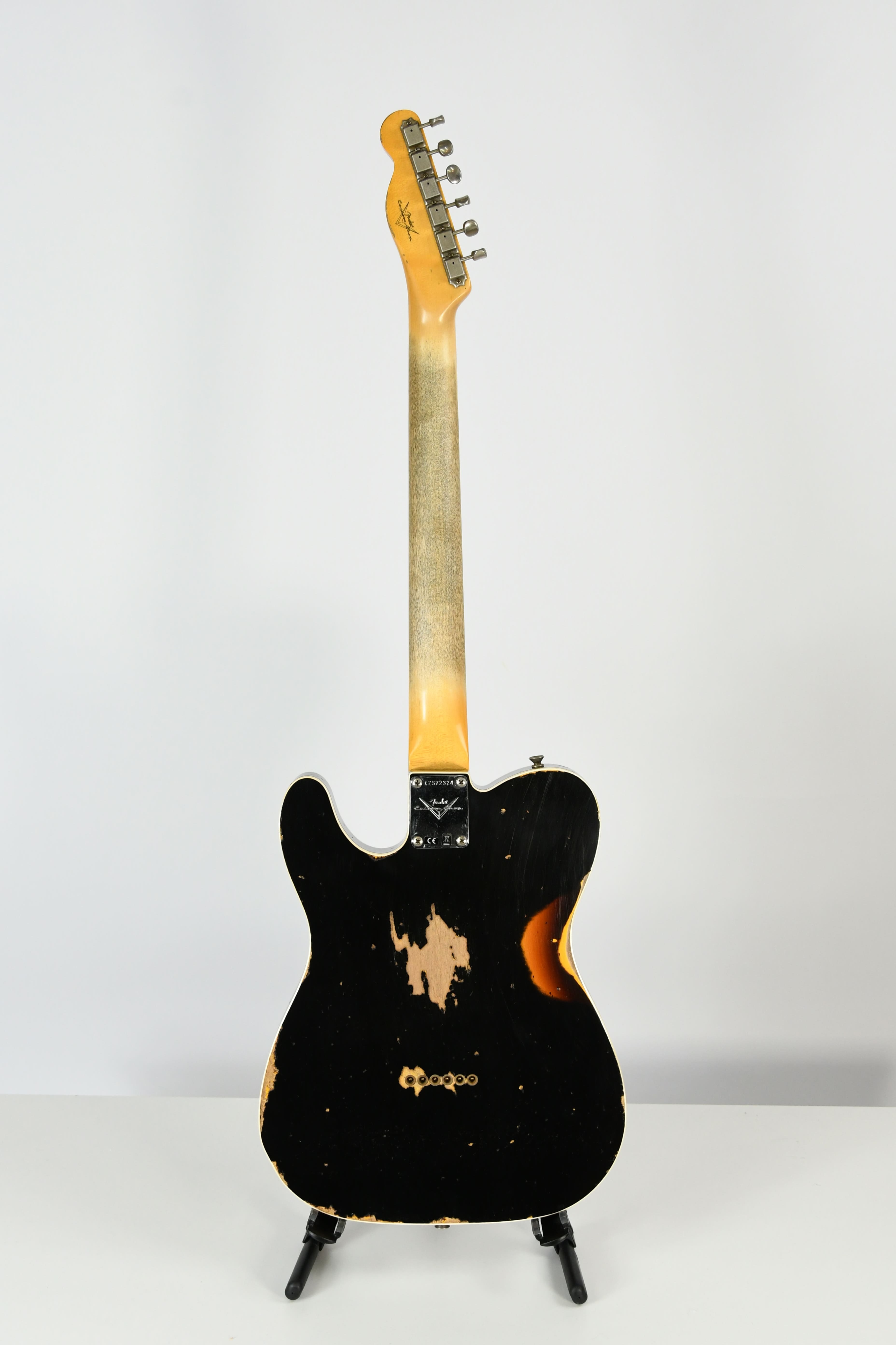 fender-custom-shop-1960-custom-heavy-relic-aged-black-chocolate-3-color-sunburst_66a1136d155b6.jpg